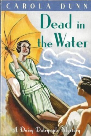 Dead in the Water by Carola Dunn (Paperback)